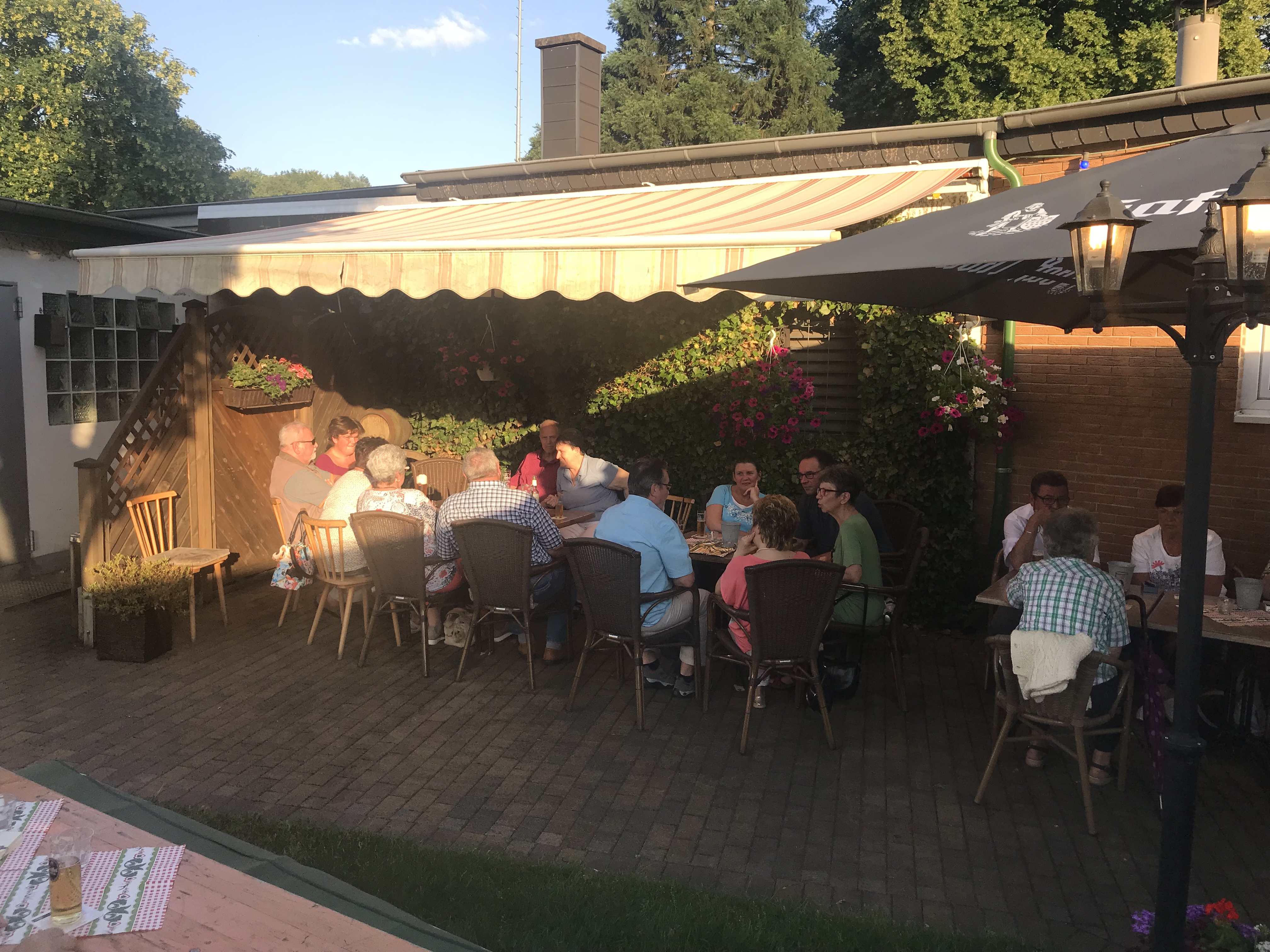 Geselliger Mittwoch im Vereinsheim der St. Hubertus Schützenbruderschaft Brühl-Heide
